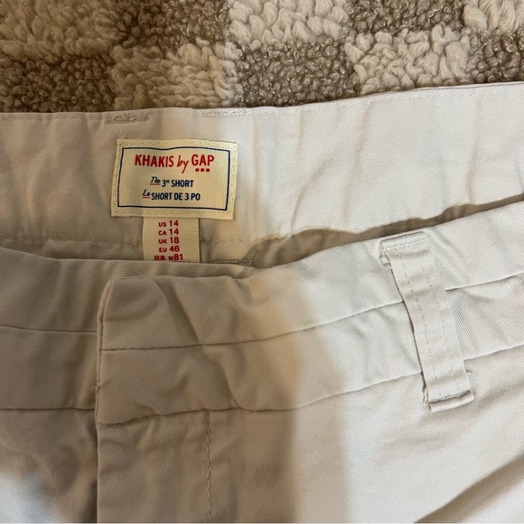 Khakis by Gap cotton blend short size 14 - Picture 4 of 6